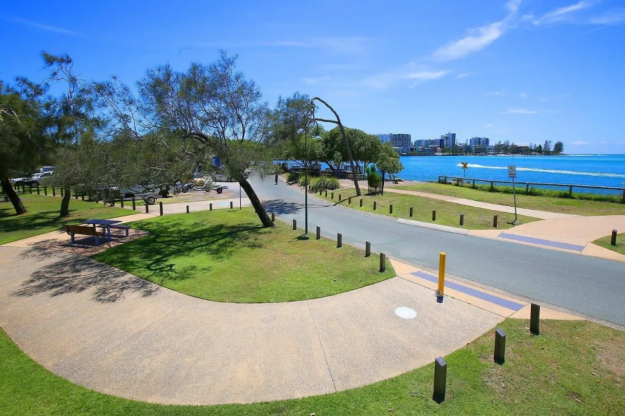 Golden Shores Unit 1 21 Landsborough Parade location